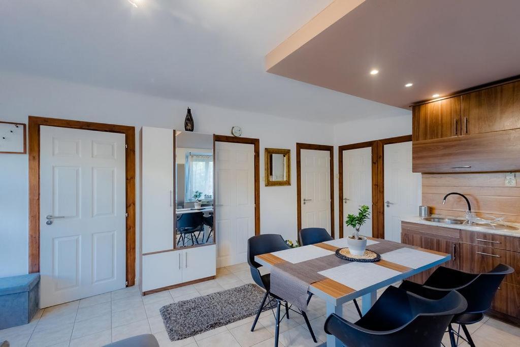 Fatima apartman Siófok Esterno foto
